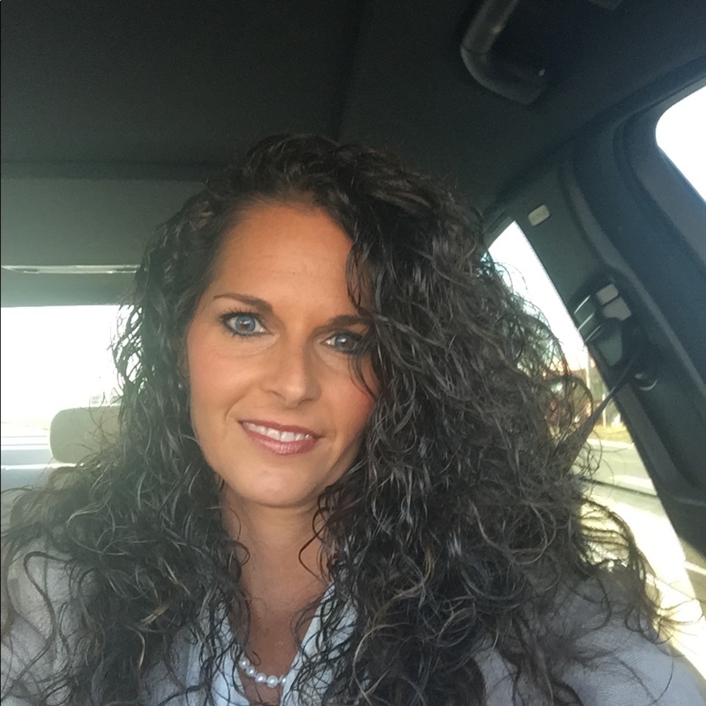 Meet your Posher, Jennifer